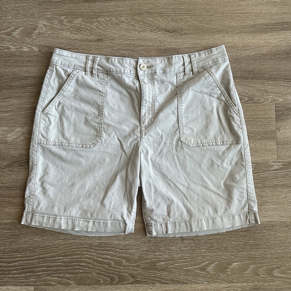 Lee Chino Shorts‎ Mid Rise Beige Khaki Tan Women's 16